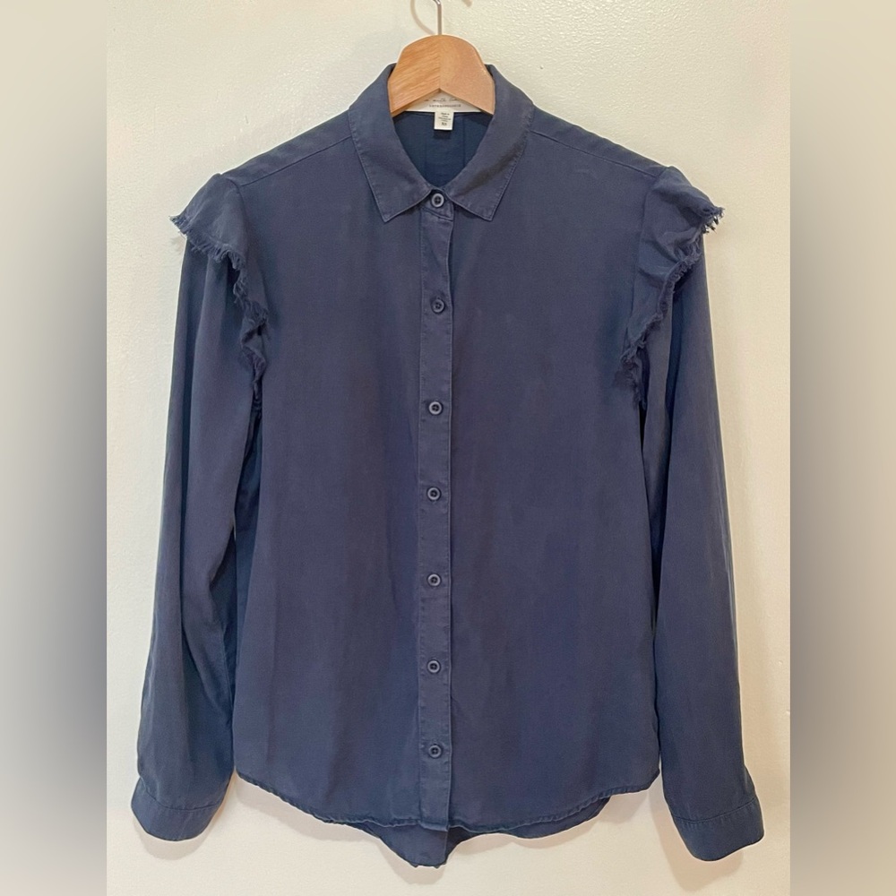 Cloth & Stone long-sleeved button down shirt, XS